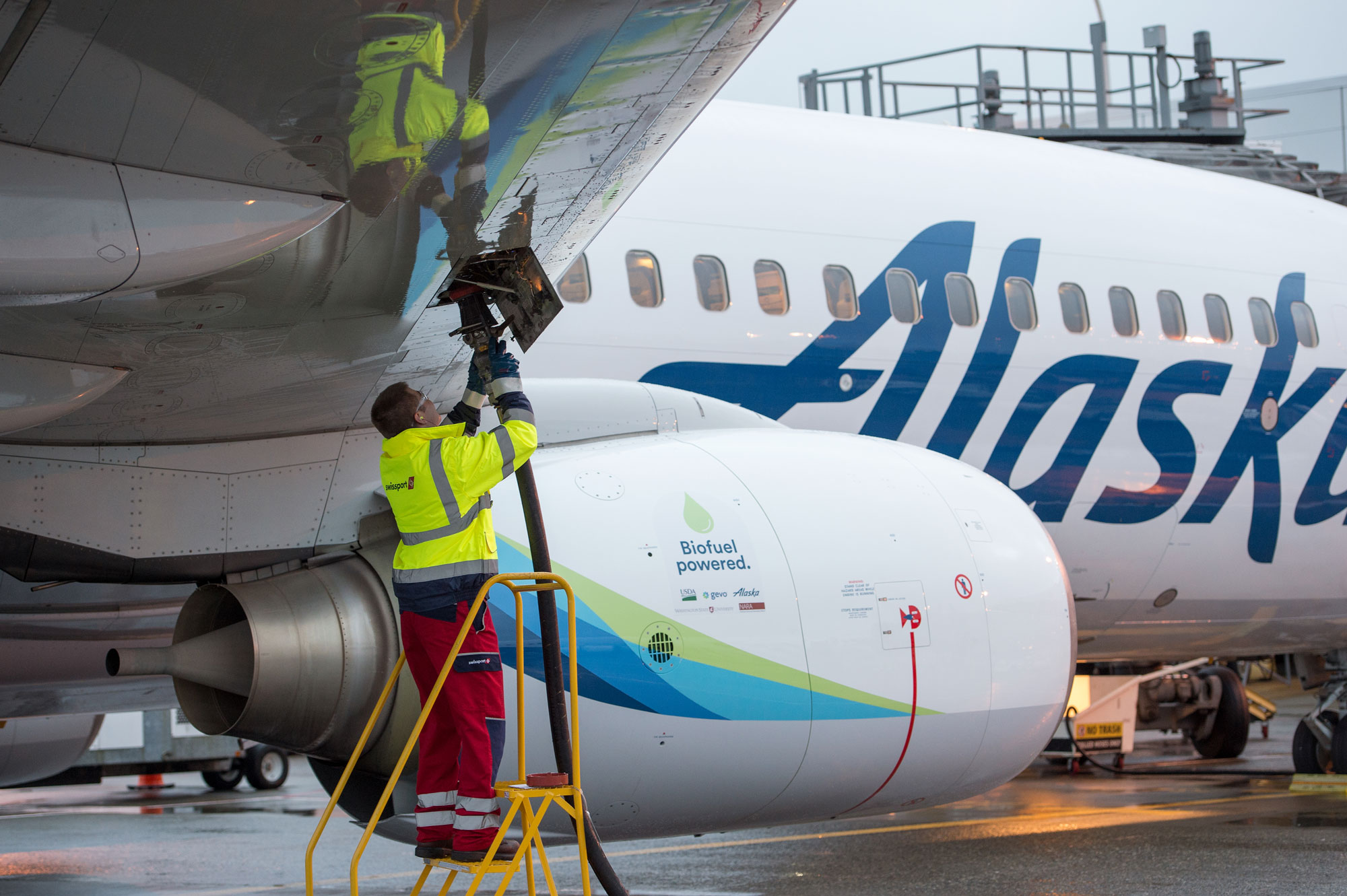 Plane being fueled with SAF